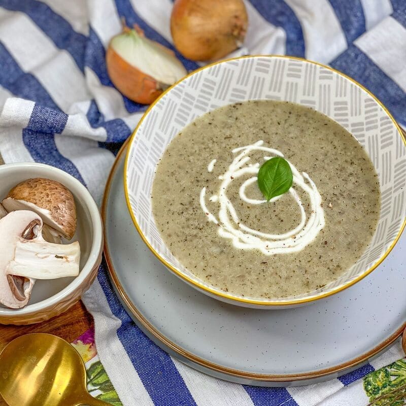 10-Minute Classic Cream of Mushroom Soup
